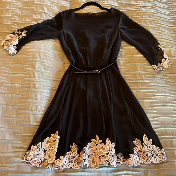 Ted Baker London black dress in size 0, like new! Ted Baker London black dress in size 0, like new!